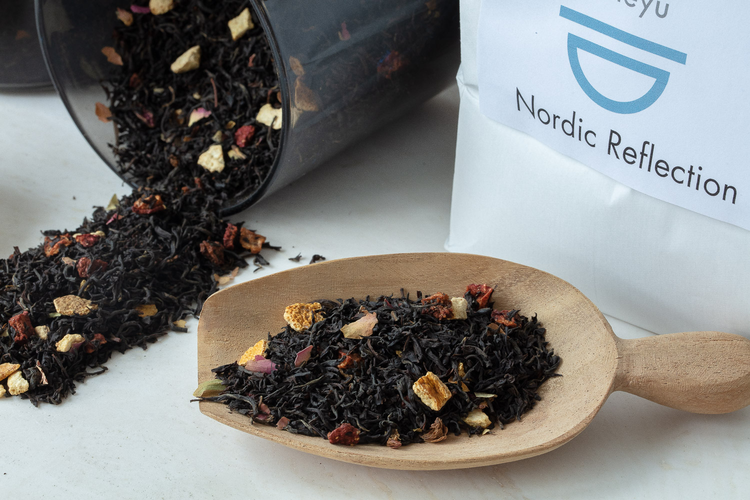 Økologisk Nordic Reflection sort te med kvæde og appelsin løs te