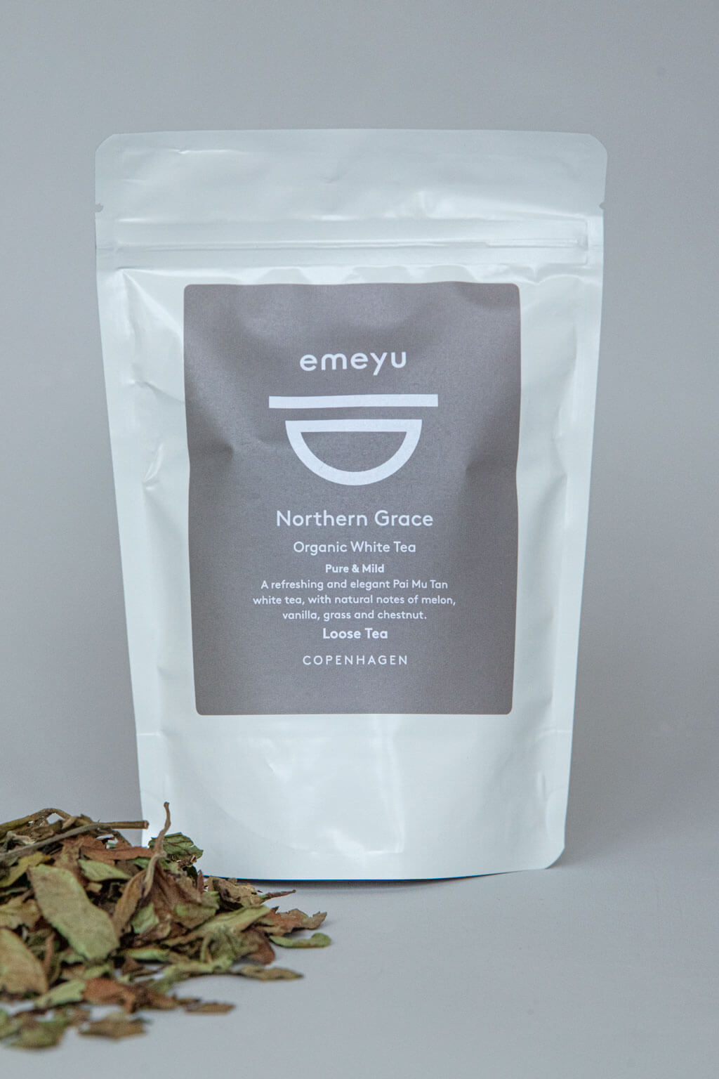 Emeyu’s Northern Grace is an organic, whole leaf, high quality, Pai Mu Tan white tea. A pure, mild and elegant tea It is high in antioxidants and low in caffeine; essentially, a tea that nurses you and spoils you in every aspect. 40 grams whole leaves loose tea in a sustainable doypack bag.