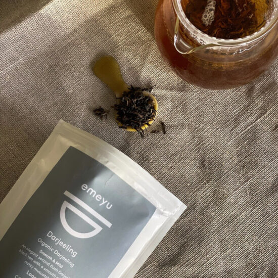 Emeyu's elegant and exclusive second flush Darjeeling tea as loose tea in a teapot.